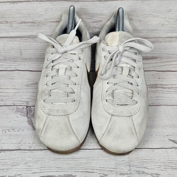 Nike Classic Cortez Women's Size 8.5 Suede Metallic Gold Running Shoes Sneakers - Picture 4 of 9
